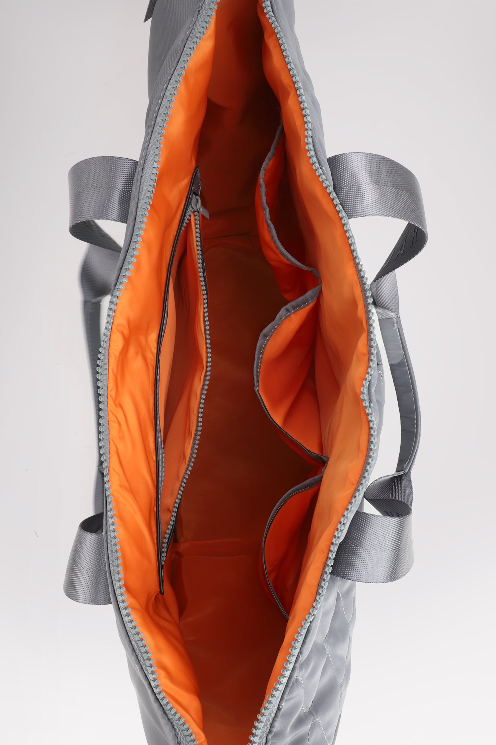 Medium Nylon Tote LZZ | Pajar Canada